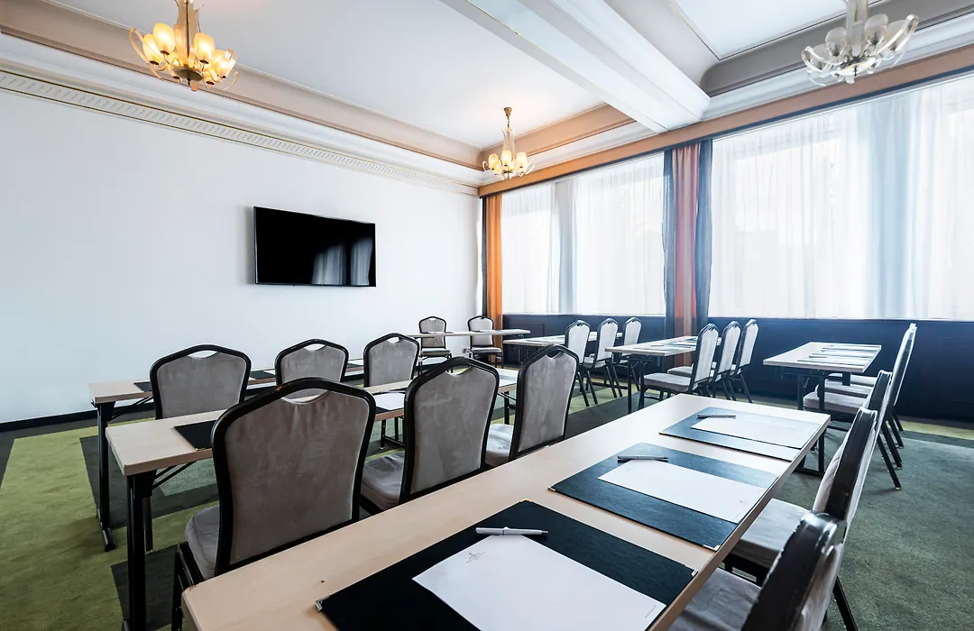 Grand Hotel International - Czech Leading Hotels-1