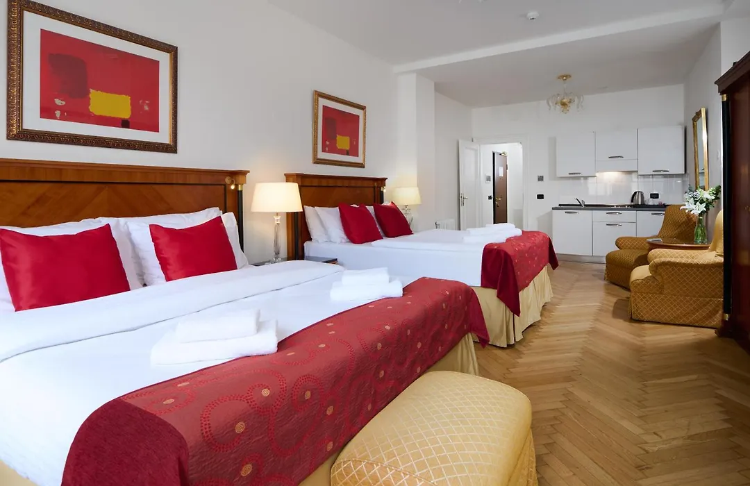 Hotel Leon D'Oro-1